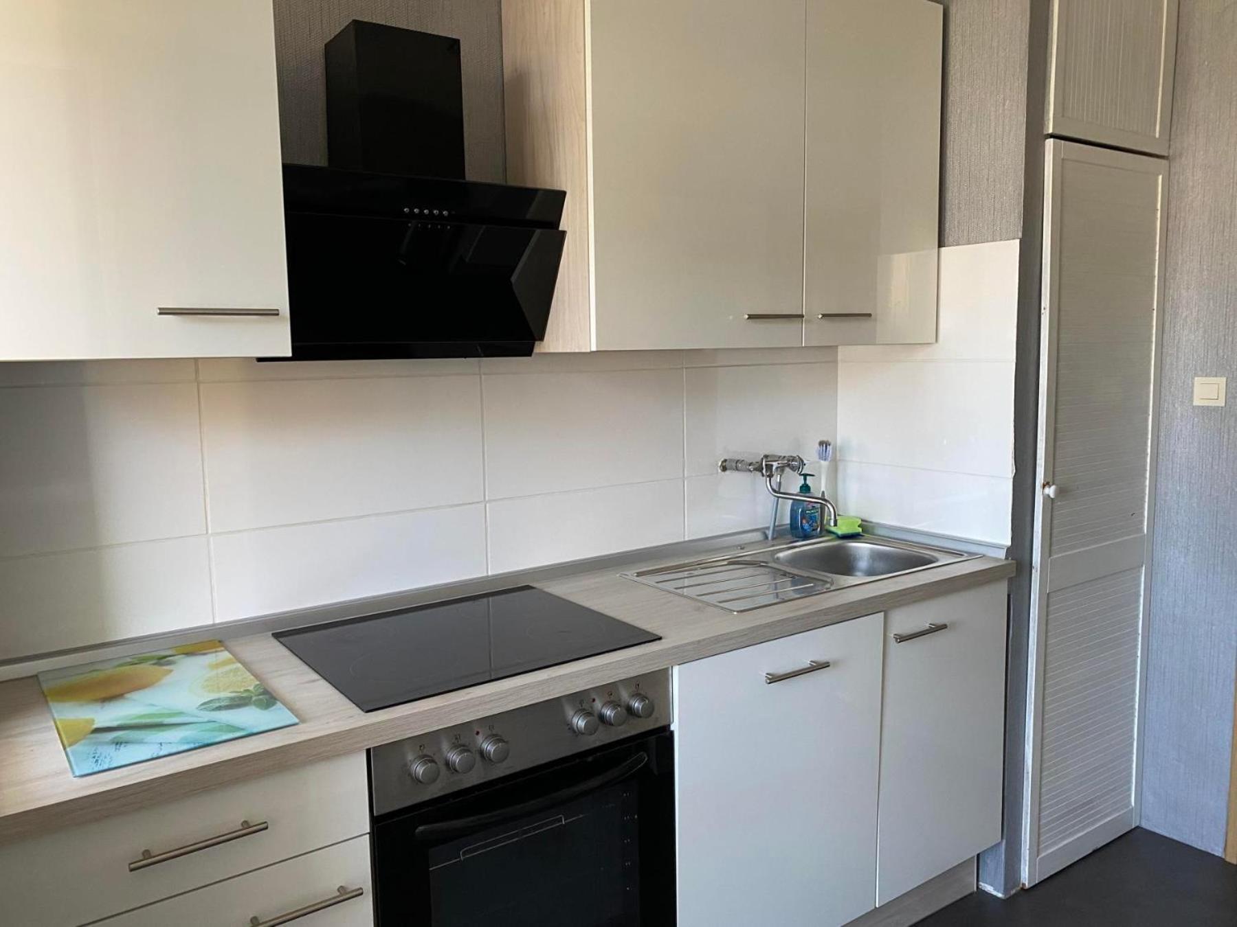 Fewo Am Deich 1 Zentral Mit Stadtblick Und Kontaktloser Check In Bremerhaven Luaran gambar